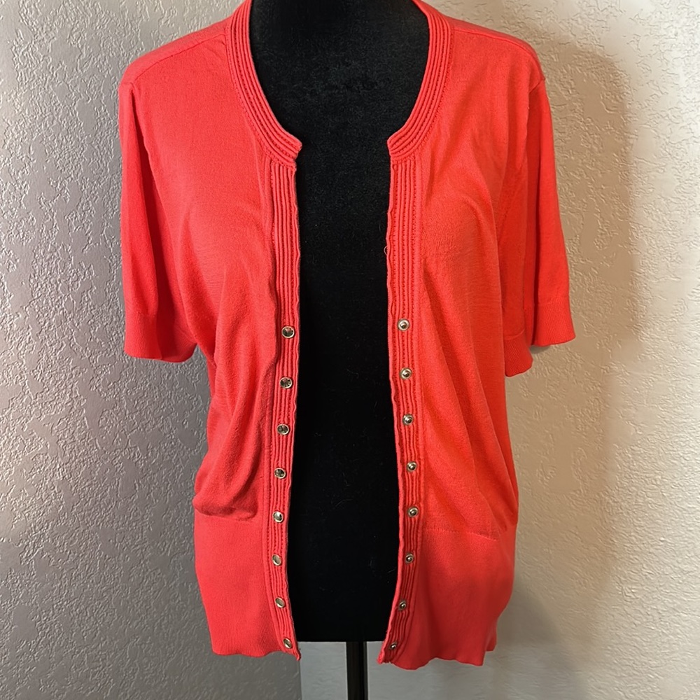 Coral Short Sleeved Cardigan - Picture 2 of 8